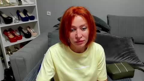 jullia_moor online show from June 19, 10:57 pm