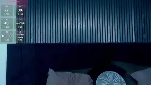 Snapshot of julliamilerrr chatting on February 12, 3:29 pm Julia online show from February 12, 3:29 pm