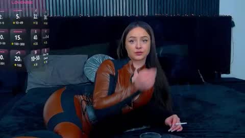 Snapshot of julliamilerrr chatting on February 13, 11:39 am Julia online show from February 13, 11:39 am