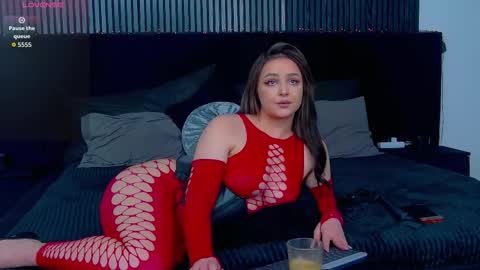 Snapshot of julliamilerrr chatting on February 17, 2:57 pm Julia online show from February 17, 2:57 pm