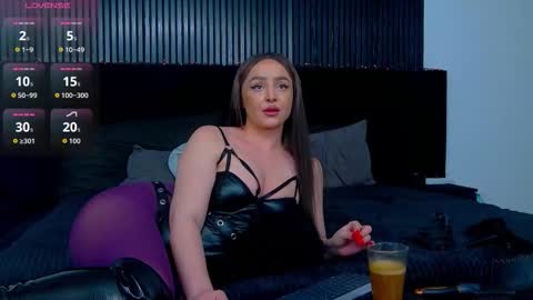 Snapshot of julliamilerrr chatting on February 21, 6:20 pm Julia online show from February 21, 6:20 pm