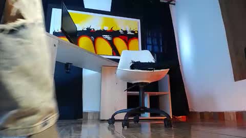 jullian online show from February 12, 8:26 pm