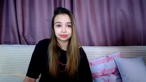 Snapshot of jullymood chatting on March 13, 1:07 pm DoubleCherry online show from March 13, 1:07 pm