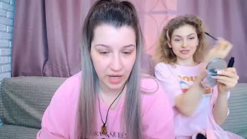 Snapshot of jullymood chatting on March 15, 11:05 am DoubleCherry online show from March 15, 11:05 am