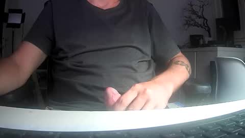 Snapshot of julpo77 chatting on February 13, 4:52 am julpo77 online show from February 13, 4:52 am