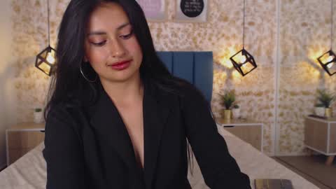Snapshot of july_gh chatting on December 9, 11:34 pm Julietha online show from December 9, 11:34 pm