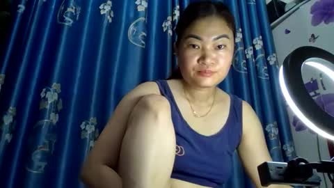 Snapshot of julybeo chatting on April 15, 11:05 pm julybeo online show from April 15, 11:05 pm
