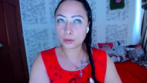 juliana online show from March 15, 9:21 pm