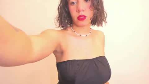 Snapshot of jump_rabbit_ chatting on February 2, 6:01 am jessica online show from February 2, 6:01 am