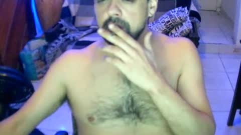 Snapshot of juneandmia chatting on October 4, 7:39 am Mia online show from October 4, 7:39 am