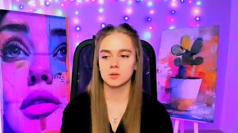 junewoods online show from February 10, 7:23 am