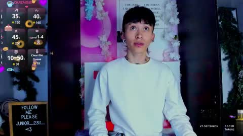 Snapshot of juniior0_0 chatting on February 17, 10:14 pm Junior online show from February 17, 10:14 pm