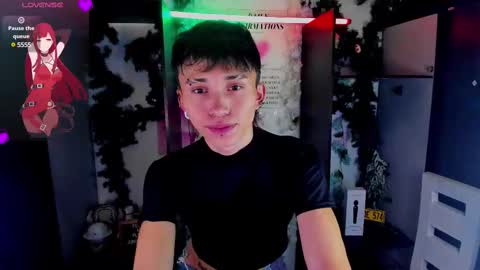 Snapshot of juniior0_0 chatting on February 20, 9:09 pm Junior online show from February 20, 9:09 pm
