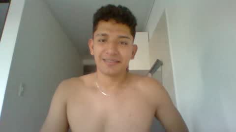 junior_osorio_2 online show from January 17, 10:46 pm