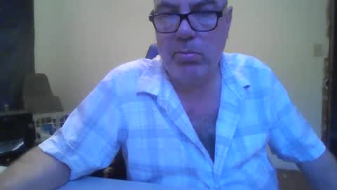 junkhp1 online show from May 23, 11:36 am
