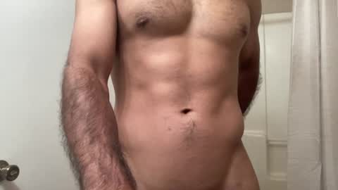 junmontes33 online show from June 13, 11:41 am