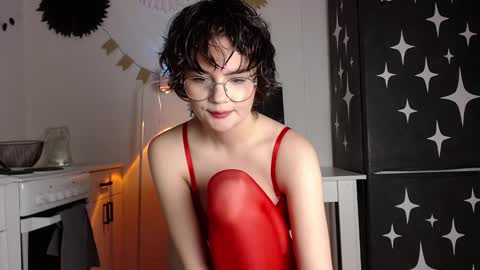 JunneWers online show from December 21, 5:20 pm