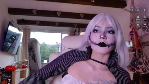 Snapshot of jupiter_sin_h chatting on November 4, 9:25 pm Welcome to my new account online show from November 4, 9:25 pm