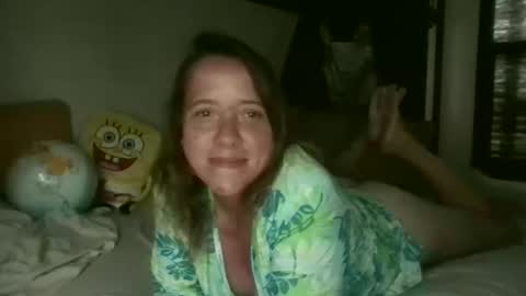 Snapshot of jussnobodybutme chatting on April 8, 6:08 pm CamperGirl online show from April 8, 6:08 pm