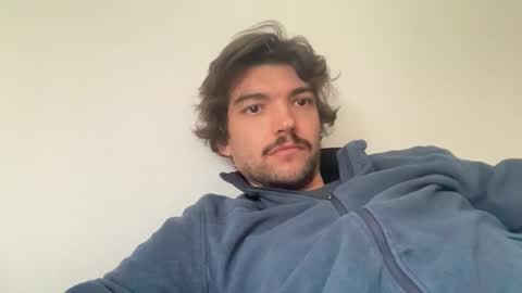 Snapshot of just_a_guy_with_a_big_cock chatting on October 19, 9:43 am just_a_guy_with_a_big_cock online show from October 19, 9:43 am