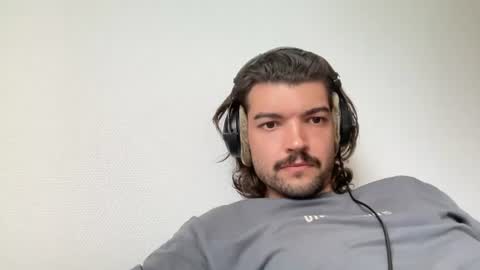 just_a_guy_with_a_big_cock online show from July 27, 8:32 am