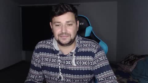 Alex online show from December 10, 6:06 pm