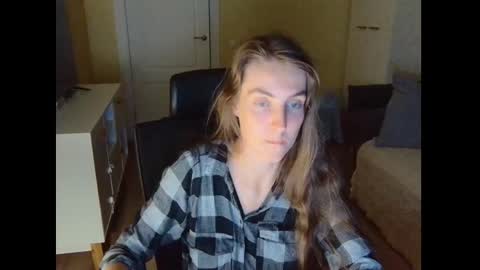 Snapshot of just_be_here chatting on September 9, 8:30 pm Dary online show from September 9, 8:30 pm