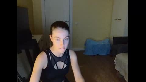 Snapshot of just_be_here chatting on October 18, 9:15 pm Dary online show from October 18, 9:15 pm