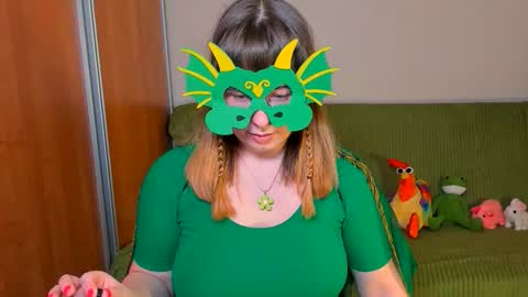 Snapshot of just_fucked chatting on February 12, 10:05 pm Nika and Mark online show from February 12, 10:05 pm