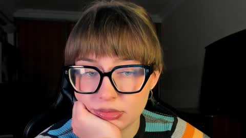 Snapshot of just_fucked chatting on February 28, 3:40 am Nika and Mark online show from February 28, 3:40 am