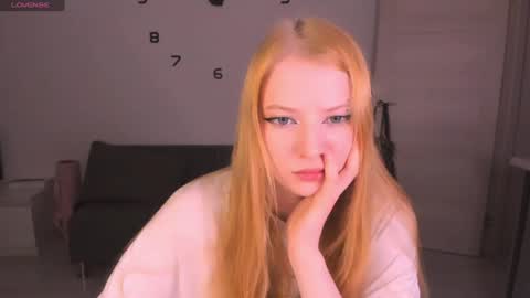 Snapshot of just_jessy_meow chatting on June 11, 8:07 pm JESSY online show from June 11, 8:07 pm