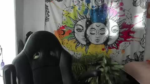 Snapshot of just_katiex chatting on February 9, 5:33 pm Sofia online show from February 9, 5:33 pm