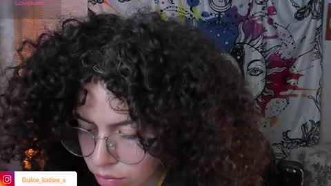 Snapshot of just_katiex chatting on February 19, 12:14 am Sofia online show from February 19, 12:14 am