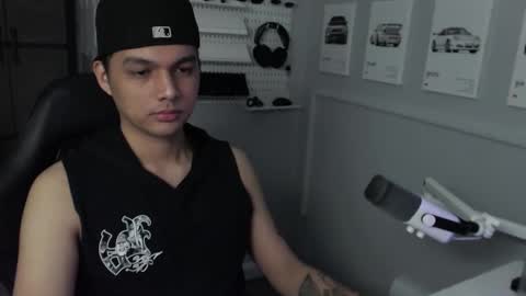 Snapshot of justagamerxxx chatting on March 11, 5:02 am Rhys online show from March 11, 5:02 am