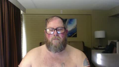 Snapshot of justaguyandnaked chatting on December 7, 10:06 pm justaguyandnaked online show from December 7, 10:06 pm