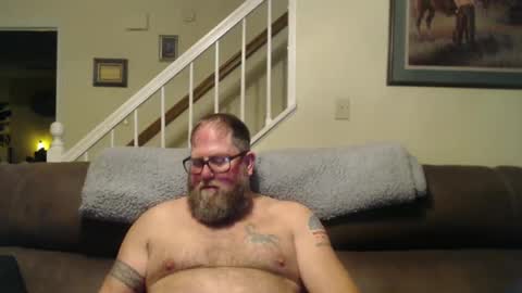 Snapshot of justaguyandnaked chatting on December 15, 11:53 pm justaguyandnaked online show from December 15, 11:53 pm