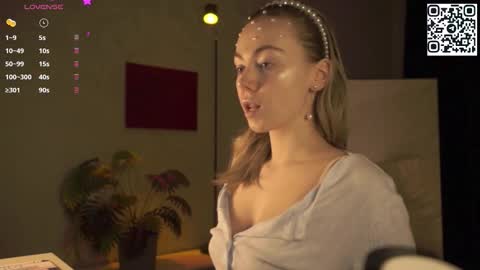 Snapshot of justbarbie chatting on March 3, 12:11 pm Alexa online show from March 3, 12:11 pm