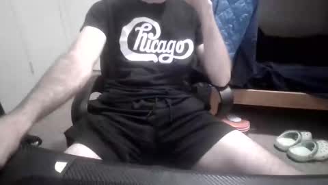 Snapshot of justbros1 chatting on October 23, 1:27 am Slim online show from October 23, 1:27 am