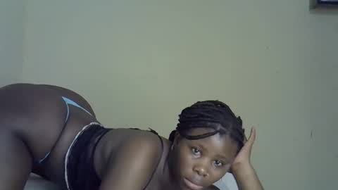 Snapshot of justforyou2030 chatting on November 6, 1:39 am justforyou2030 online show from November 6, 1:39 am