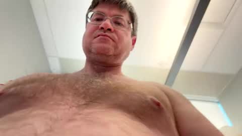 justfunguy221287 online show from February 19, 9:22 pm