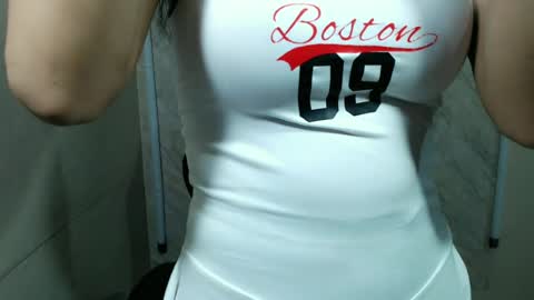 justhewayouare21 online show from June 27, 3:50 pm