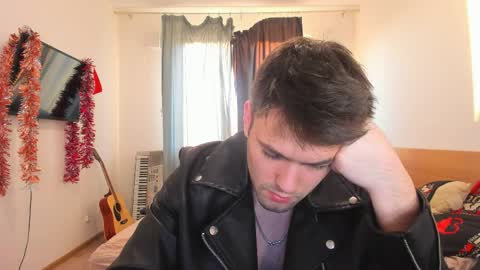 justin_badd online show from April 1, 4:15 pm