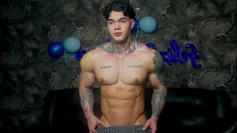 justin clark1 online show from March 17, 3:33 am