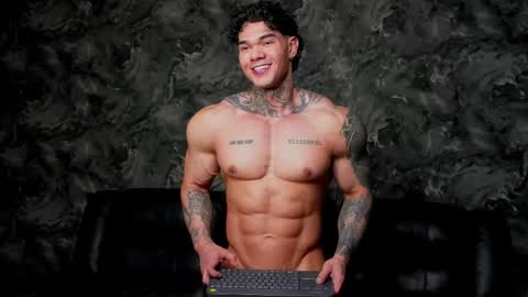 justin clark1 online show from March 28, 1:49 am