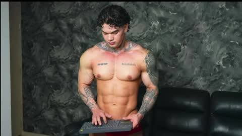 justin clark1 online show from May 31, 3:58 am