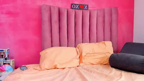 JUSTIN Y JAZMIN online show from December 20, 7:21 pm