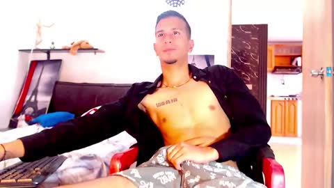 JUSTIN online show from April 18, 12:09 pm