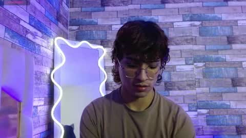  justin  online show from March 18, 11:46 am