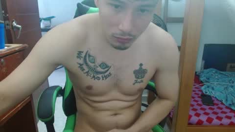 justin_taylor02 online show from October 2, 2:57 pm
