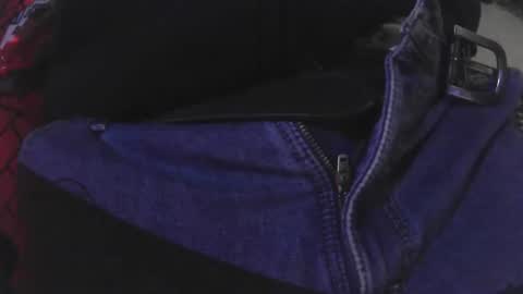 Snapshot of justin_you78 chatting on December 13, 7:53 pm Justin You online show from December 13, 7:53 pm